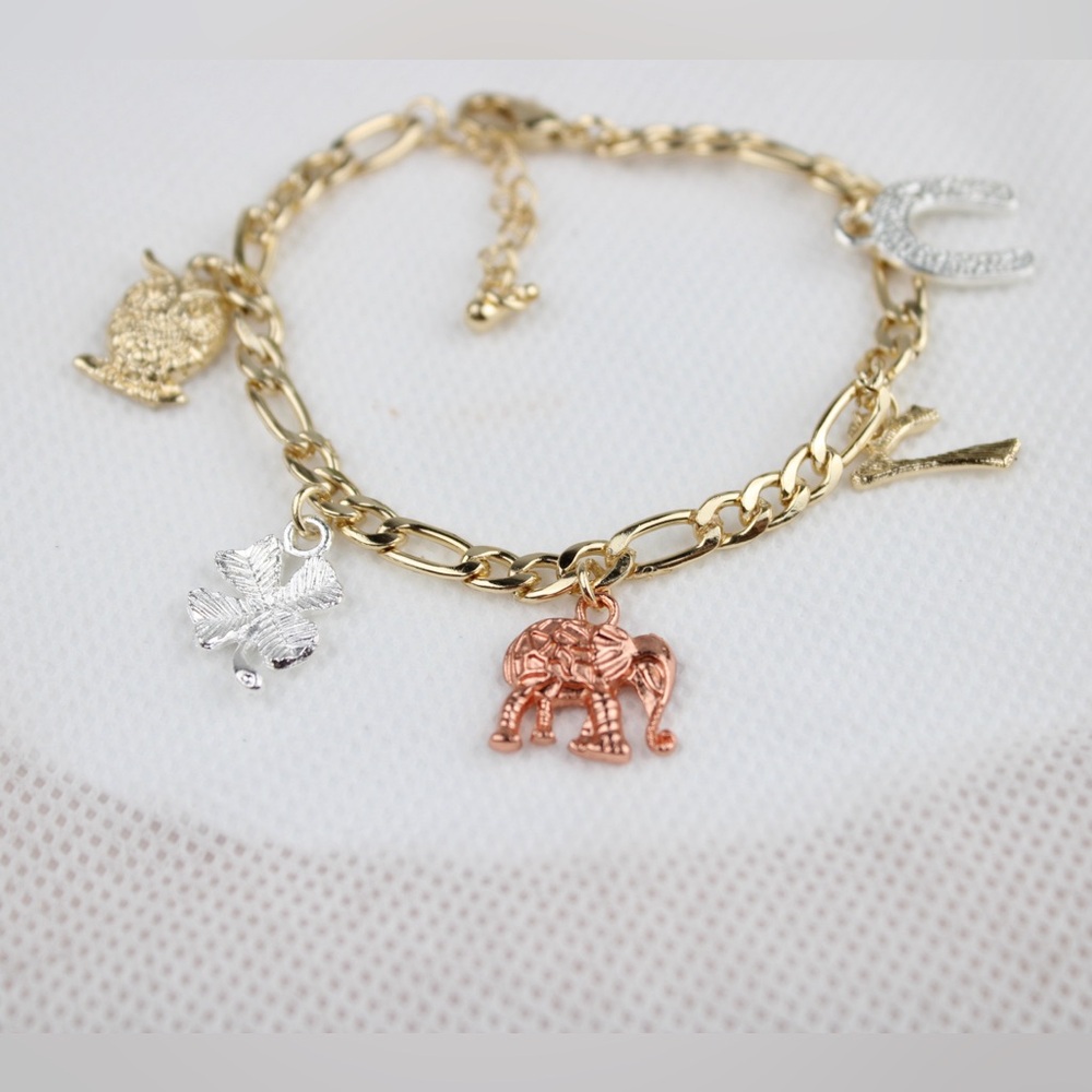 Women’s Gold plated bracelet 7.5”